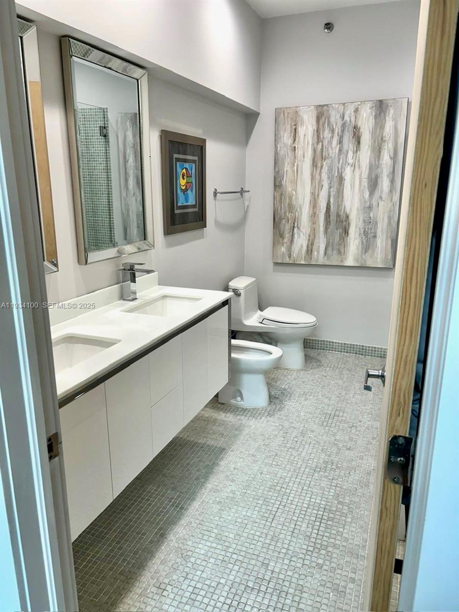 ILONA CONDO - Residential Lease