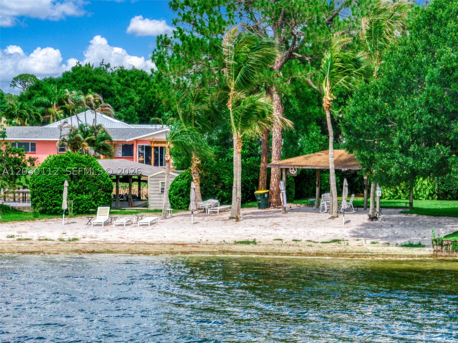 4561.00 - RUTTAN VILLAS - Residential