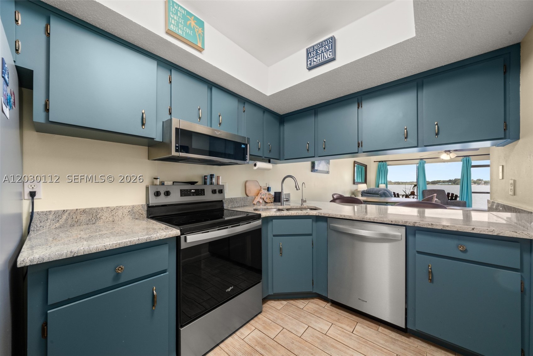 4561.00 - RUTTAN VILLAS - Residential