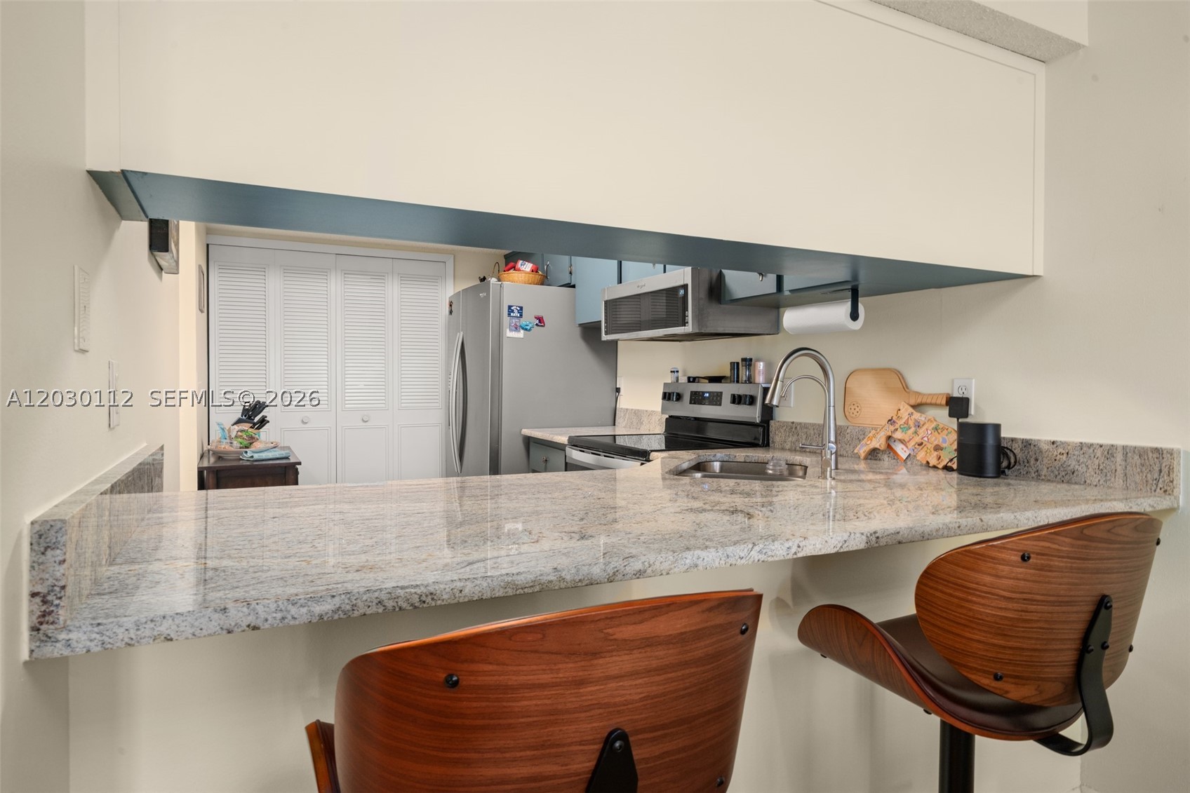 4561.00 - RUTTAN VILLAS - Residential