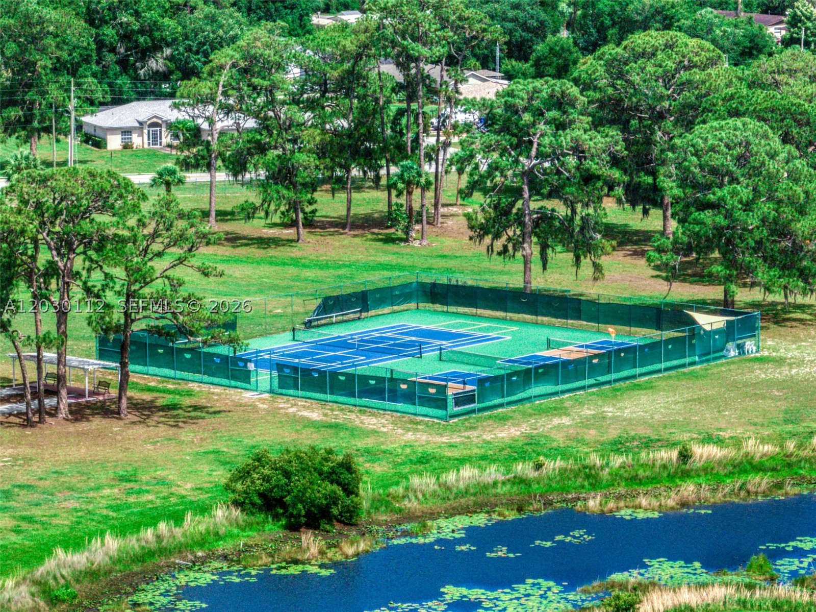 4561.00 - RUTTAN VILLAS - Residential