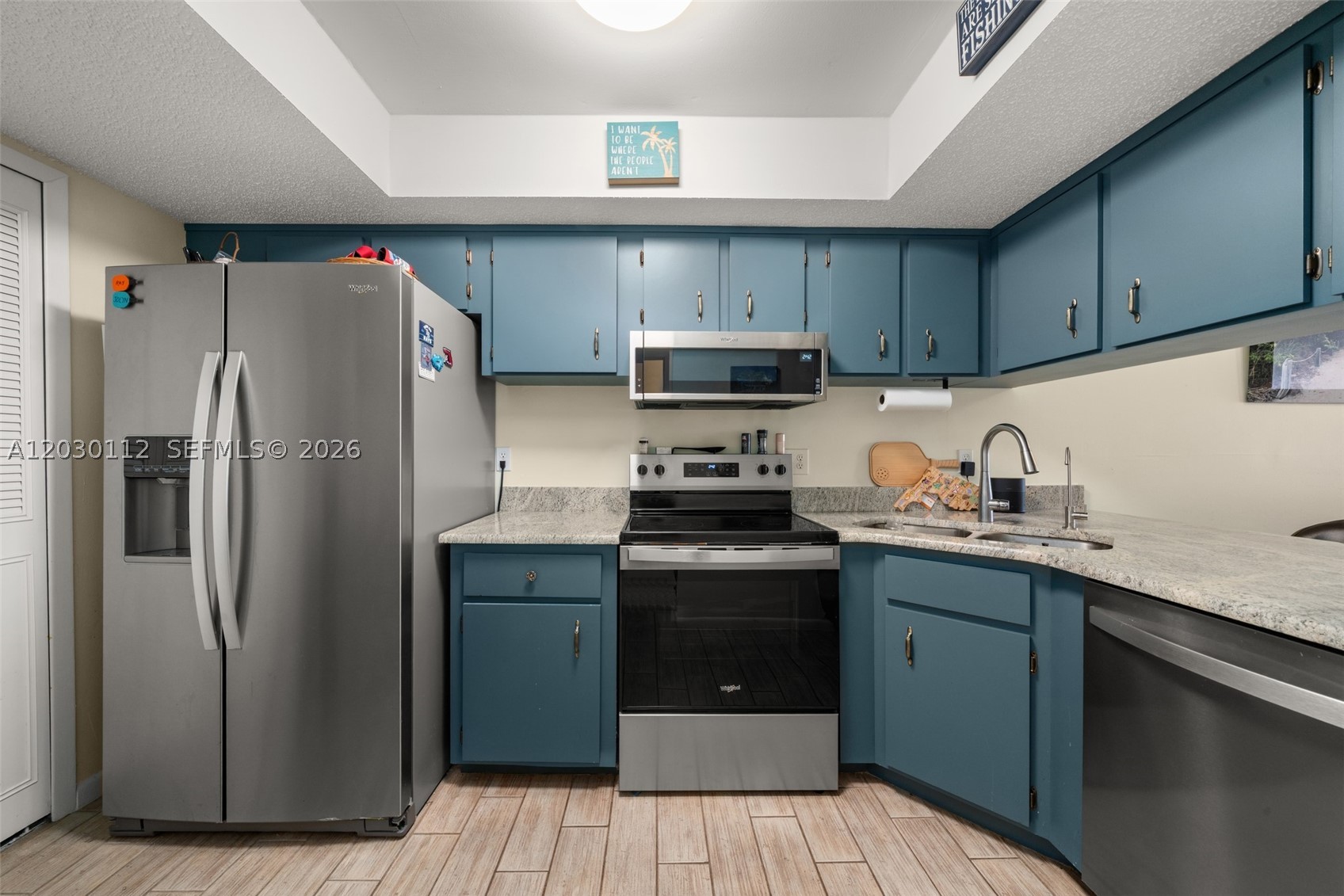 4561.00 - RUTTAN VILLAS - Residential