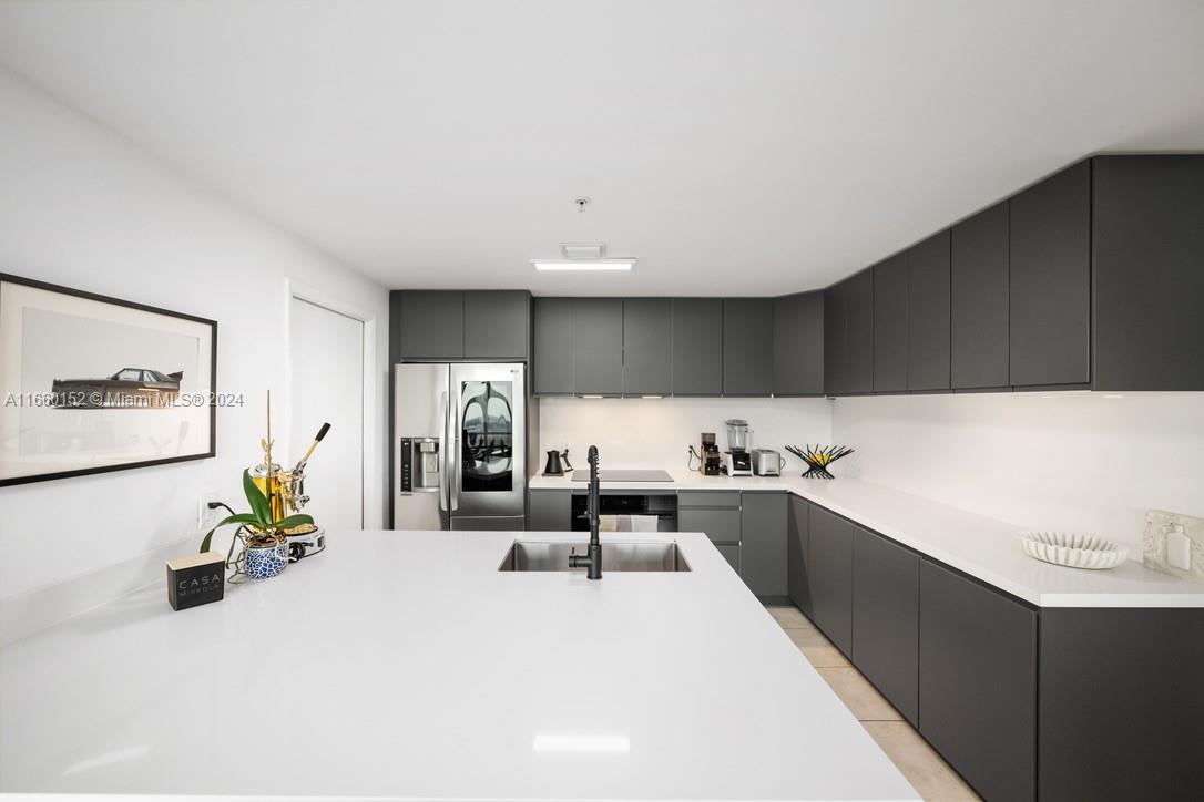 QUANTUM ON THE BAY CONDO - Residential Lease