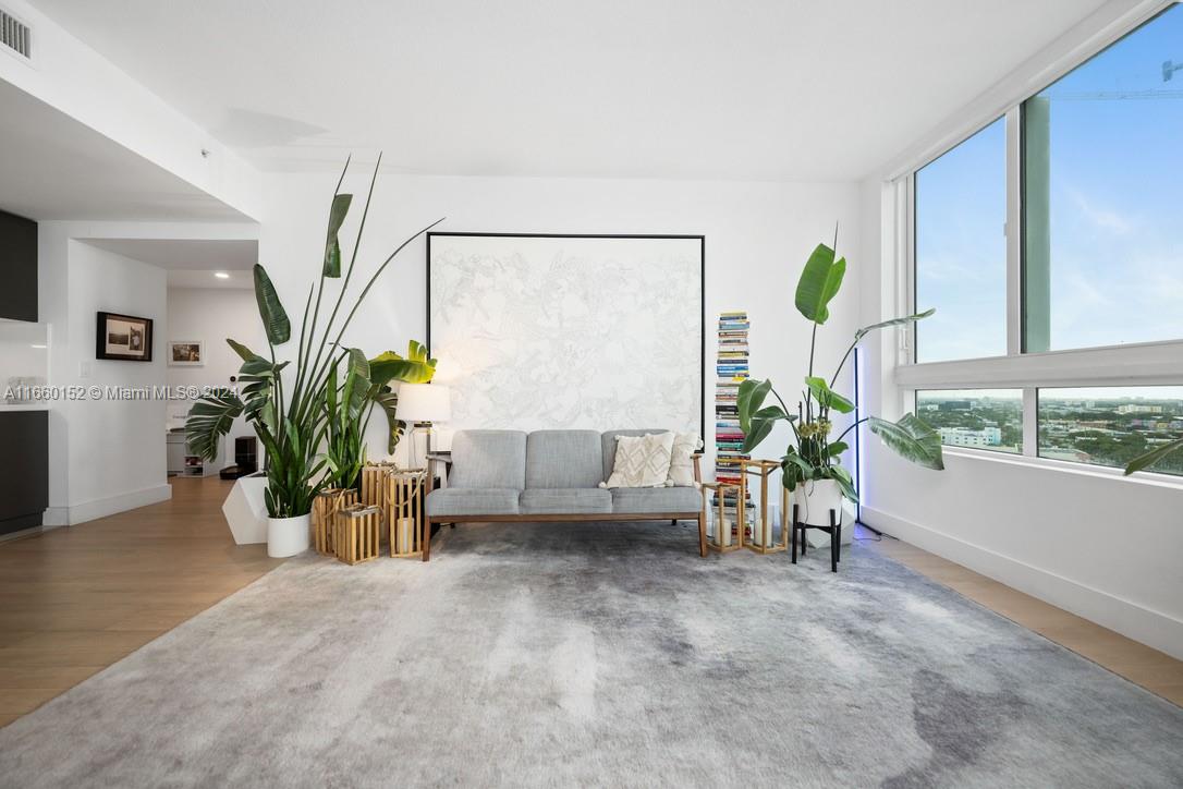 QUANTUM ON THE BAY CONDO - Residential Lease