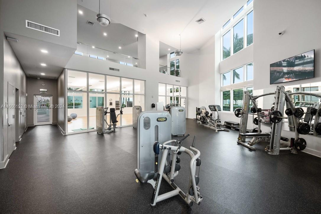 QUANTUM ON THE BAY CONDO - Residential Lease