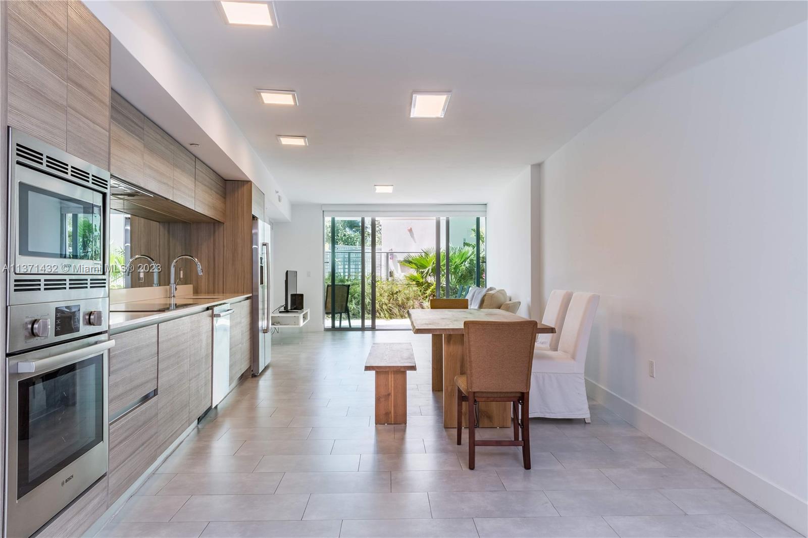AMD PL OF 2ND OCEAN FRONT - Residential Lease