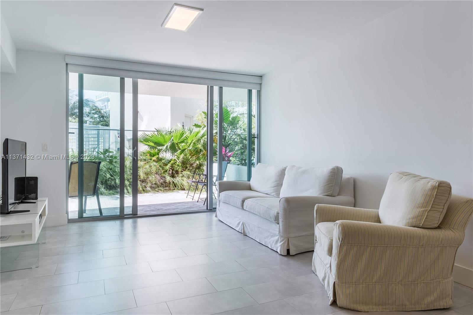 AMD PL OF 2ND OCEAN FRONT - Residential Lease