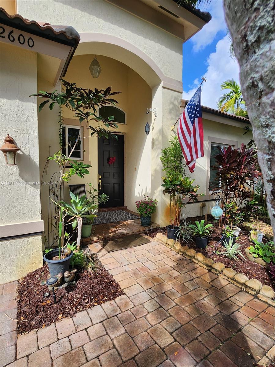 SUNSET LAKES PLAT TWO - Residential