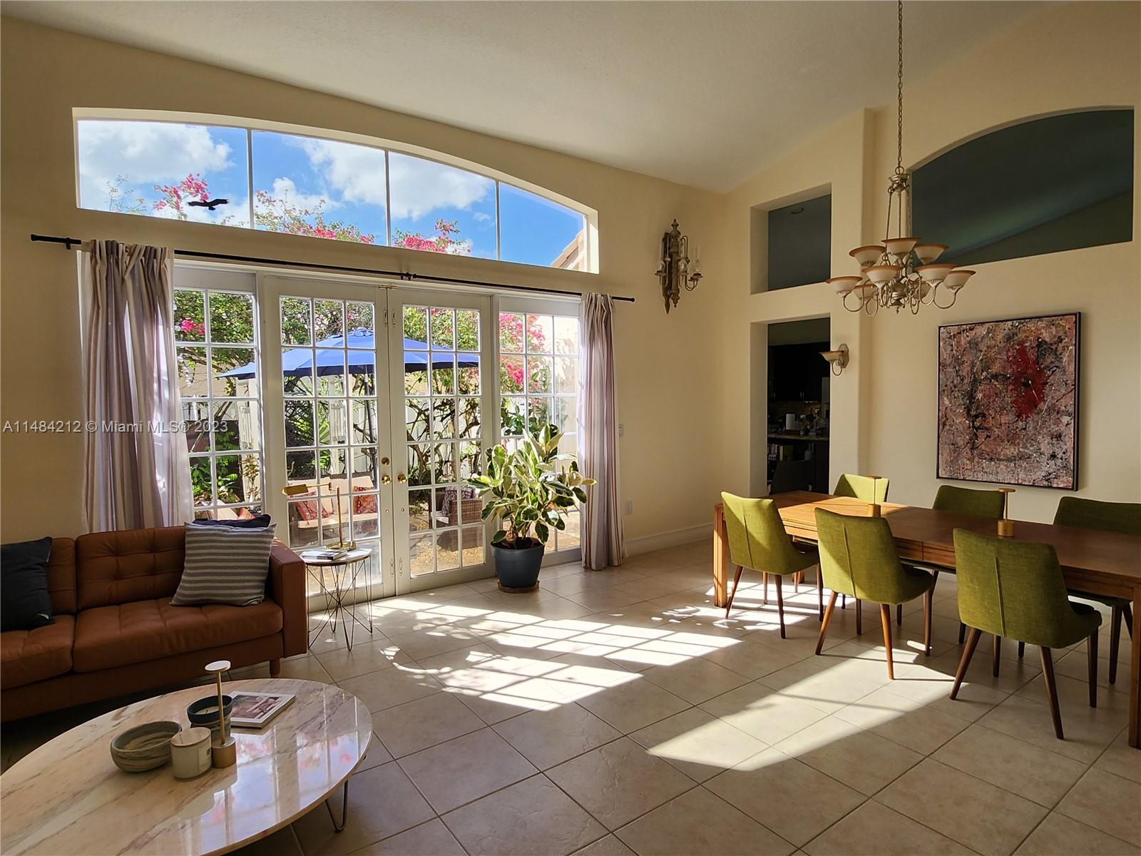 SUNSET LAKES PLAT TWO - Residential