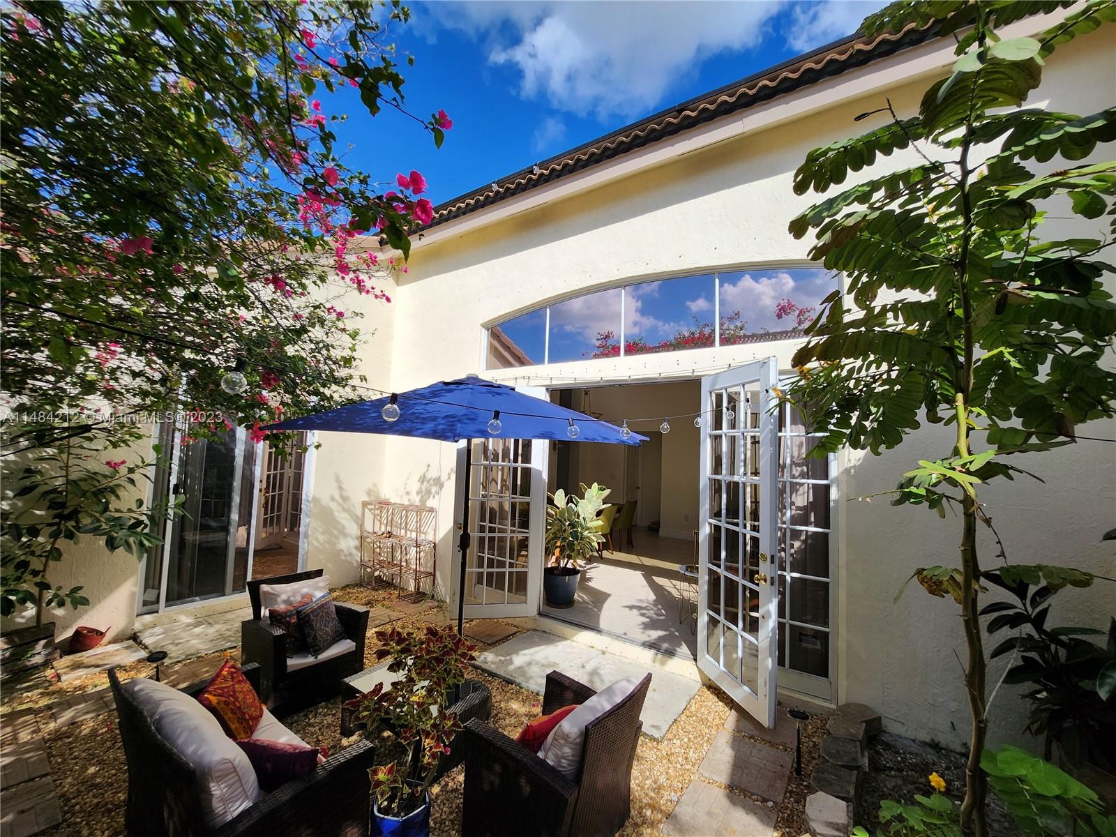 SUNSET LAKES PLAT TWO - Residential