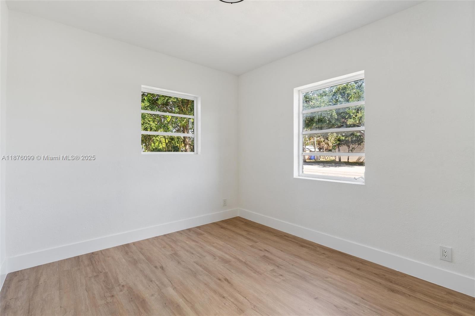 PARK ROAD MANOR - Residential
