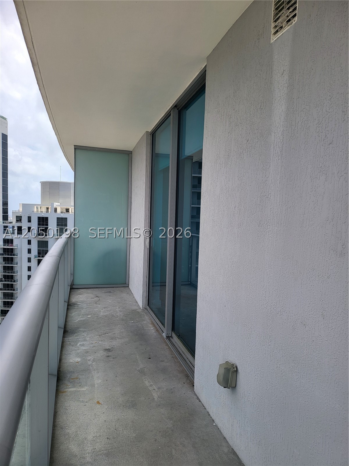 1100 MILLECENTO RESIDENCE - Residential