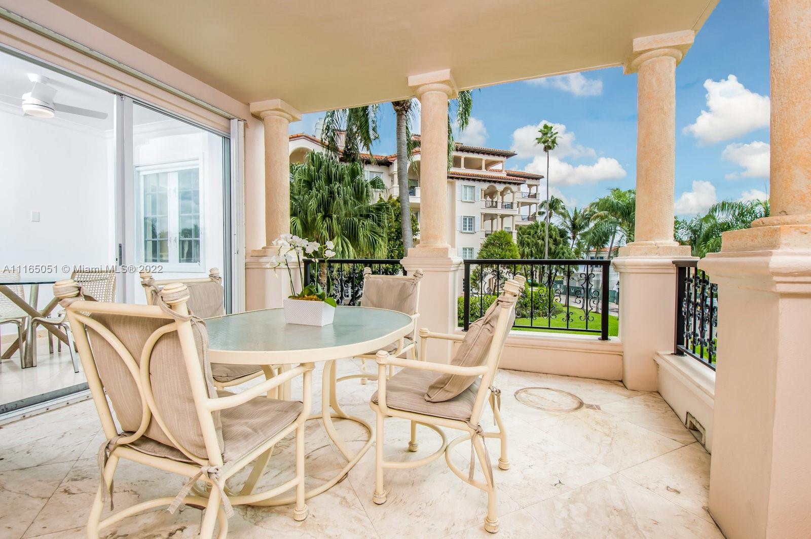 SEASIDE CONDO - Residential