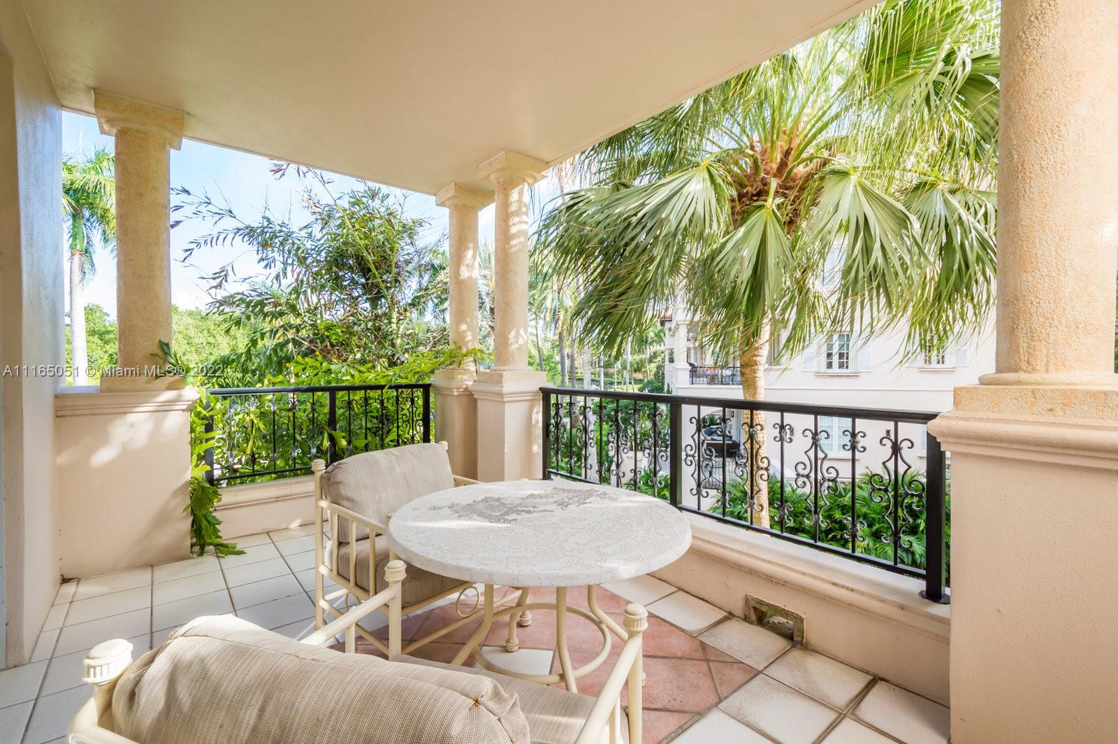 SEASIDE CONDO - Residential