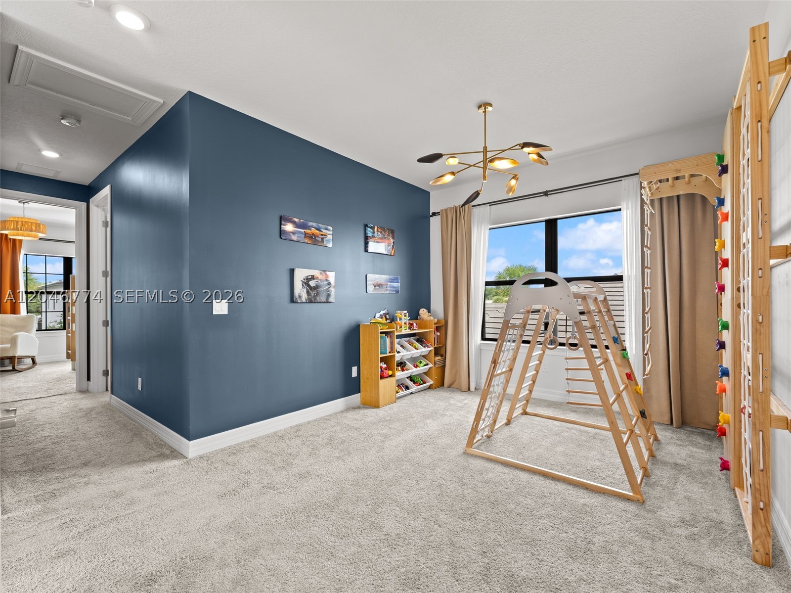 OAK TREE PROPERTY REDEVEL - Residential