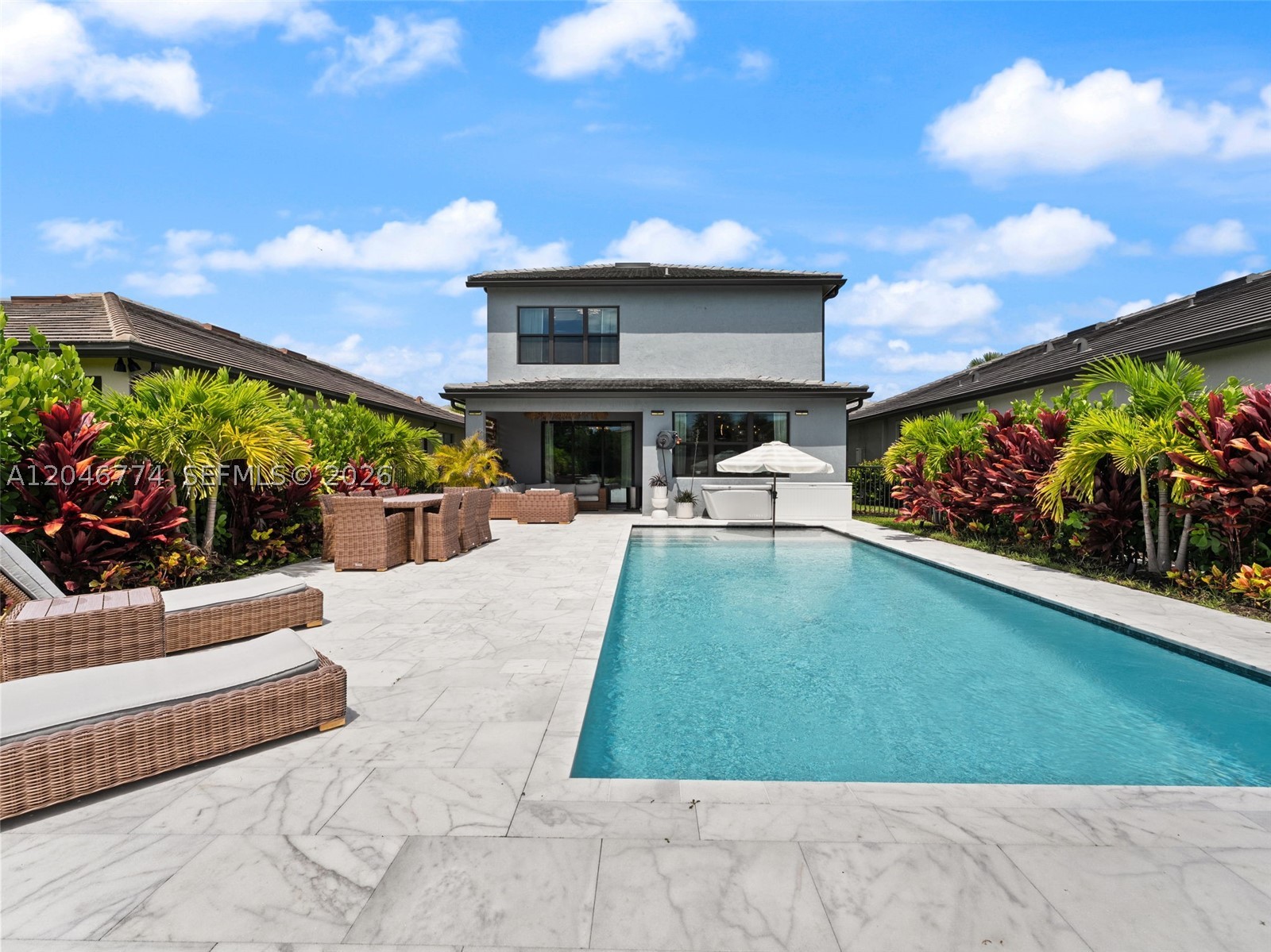OAK TREE PROPERTY REDEVEL - Residential