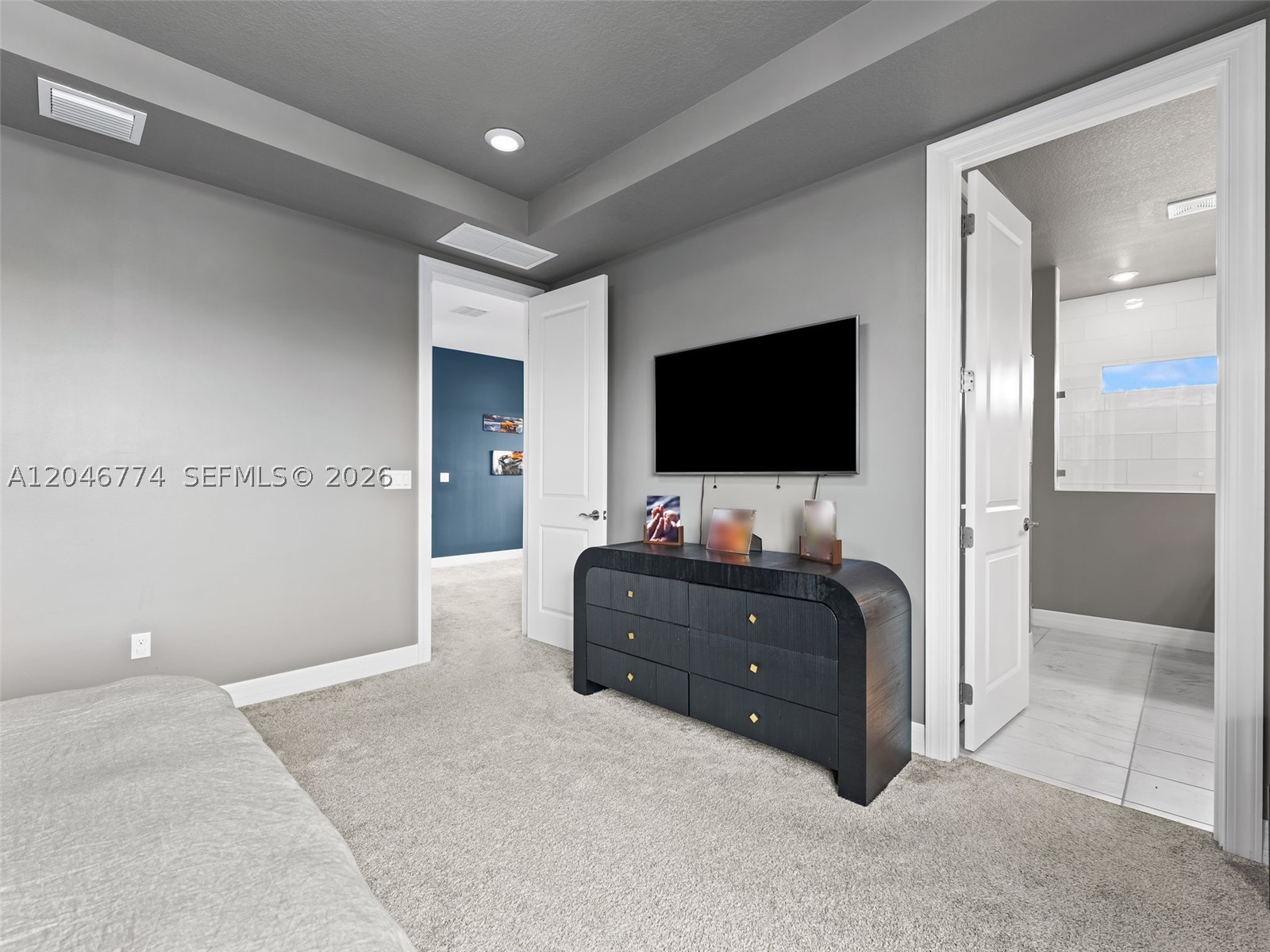 OAK TREE PROPERTY REDEVEL - Residential