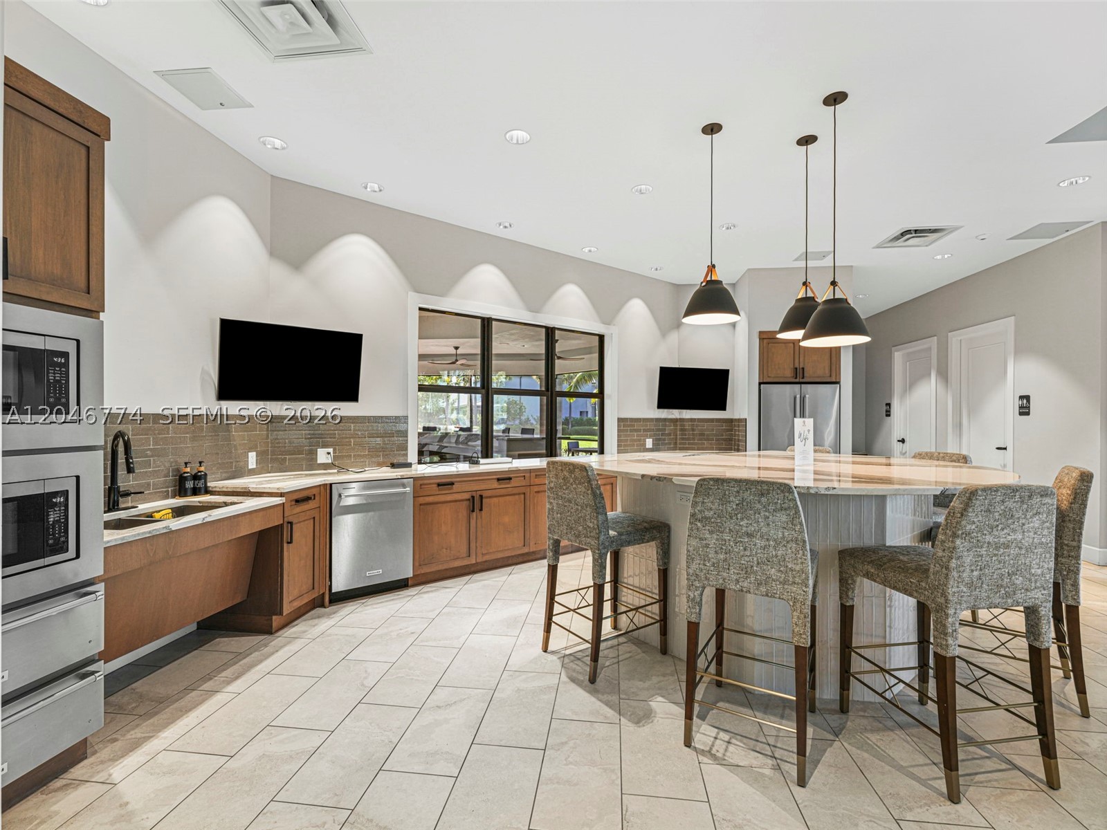 OAK TREE PROPERTY REDEVEL - Residential