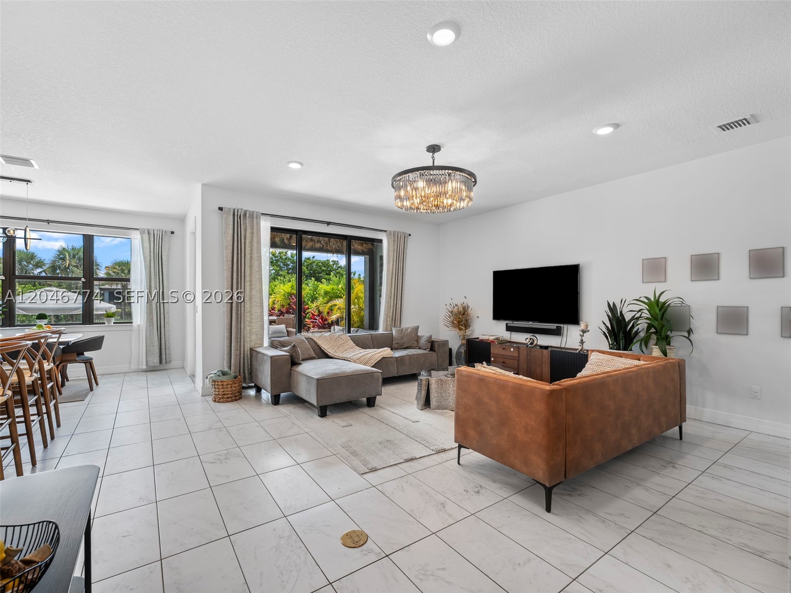 OAK TREE PROPERTY REDEVEL - Residential