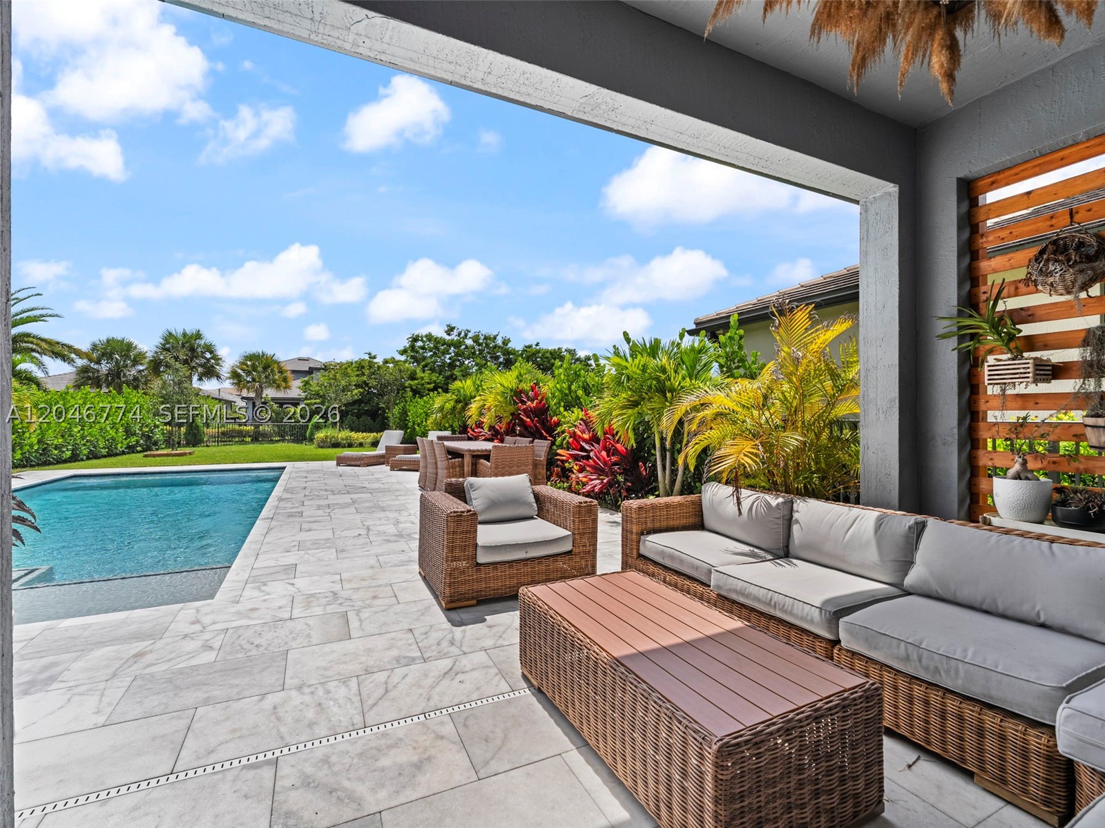 OAK TREE PROPERTY REDEVEL - Residential