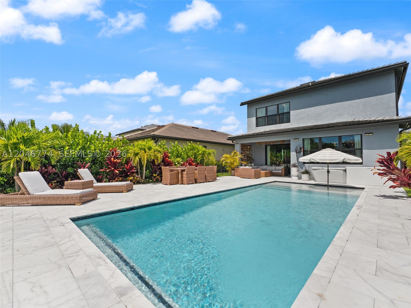 OAK TREE PROPERTY REDEVEL - Residential