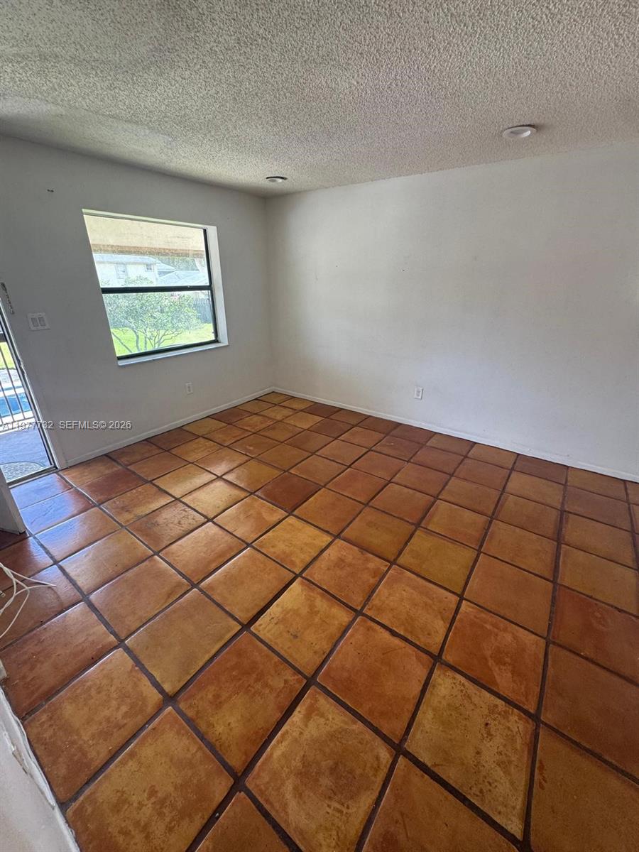 SHAKER WOODS VILLAGE - Residential Lease