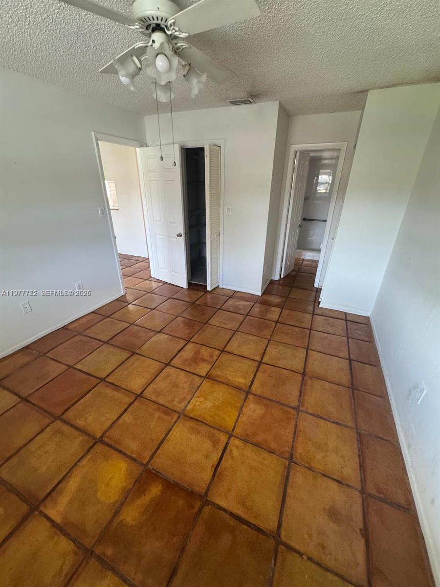 SHAKER WOODS VILLAGE - Residential Lease