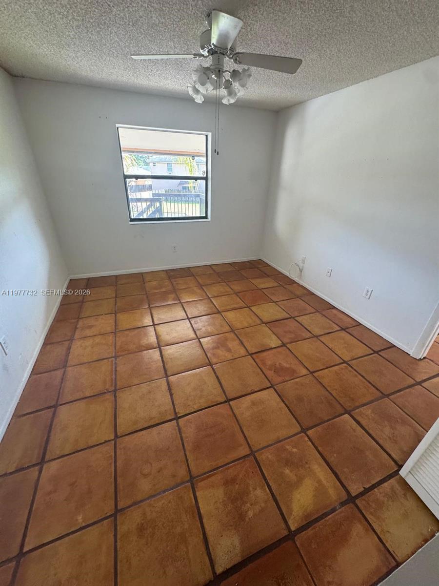 SHAKER WOODS VILLAGE - Residential Lease