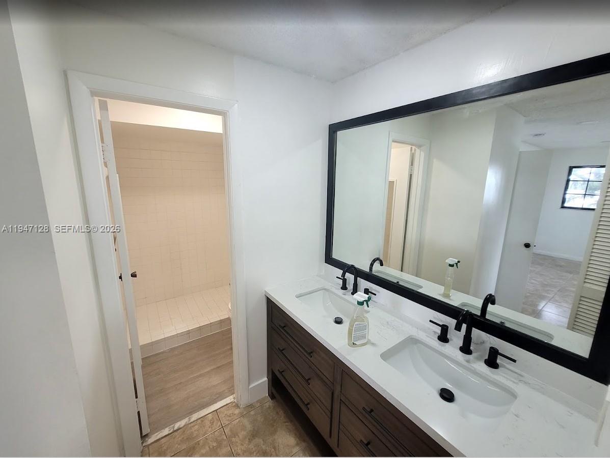 CARMEL LAKES CONDO NO 6 - Residential Lease