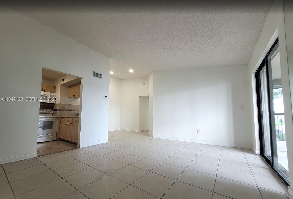 CARMEL LAKES CONDO NO 6 - Residential Lease