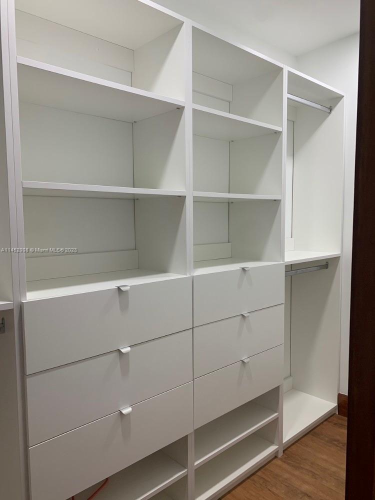 1ST ADDN TO DORAL WOODS - Residential Lease