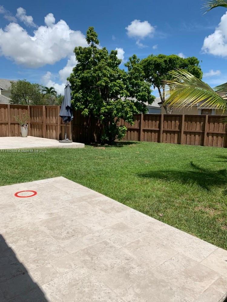 1ST ADDN TO DORAL WOODS - Residential Lease