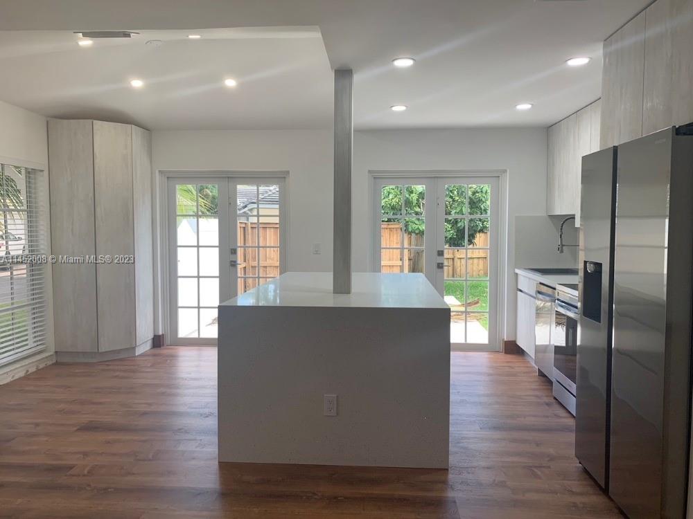 1ST ADDN TO DORAL WOODS - Residential Lease