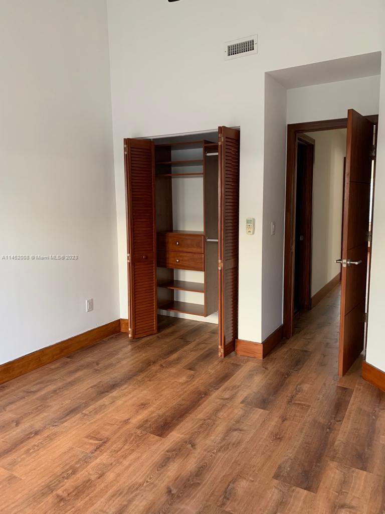 1ST ADDN TO DORAL WOODS - Residential Lease