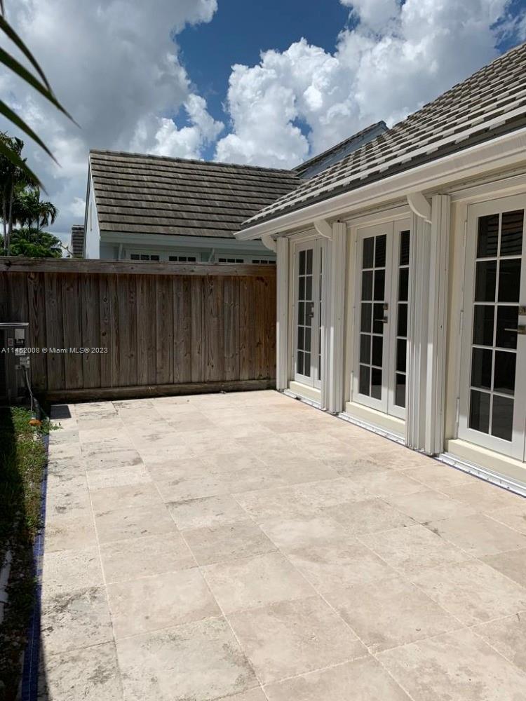 1ST ADDN TO DORAL WOODS - Residential Lease