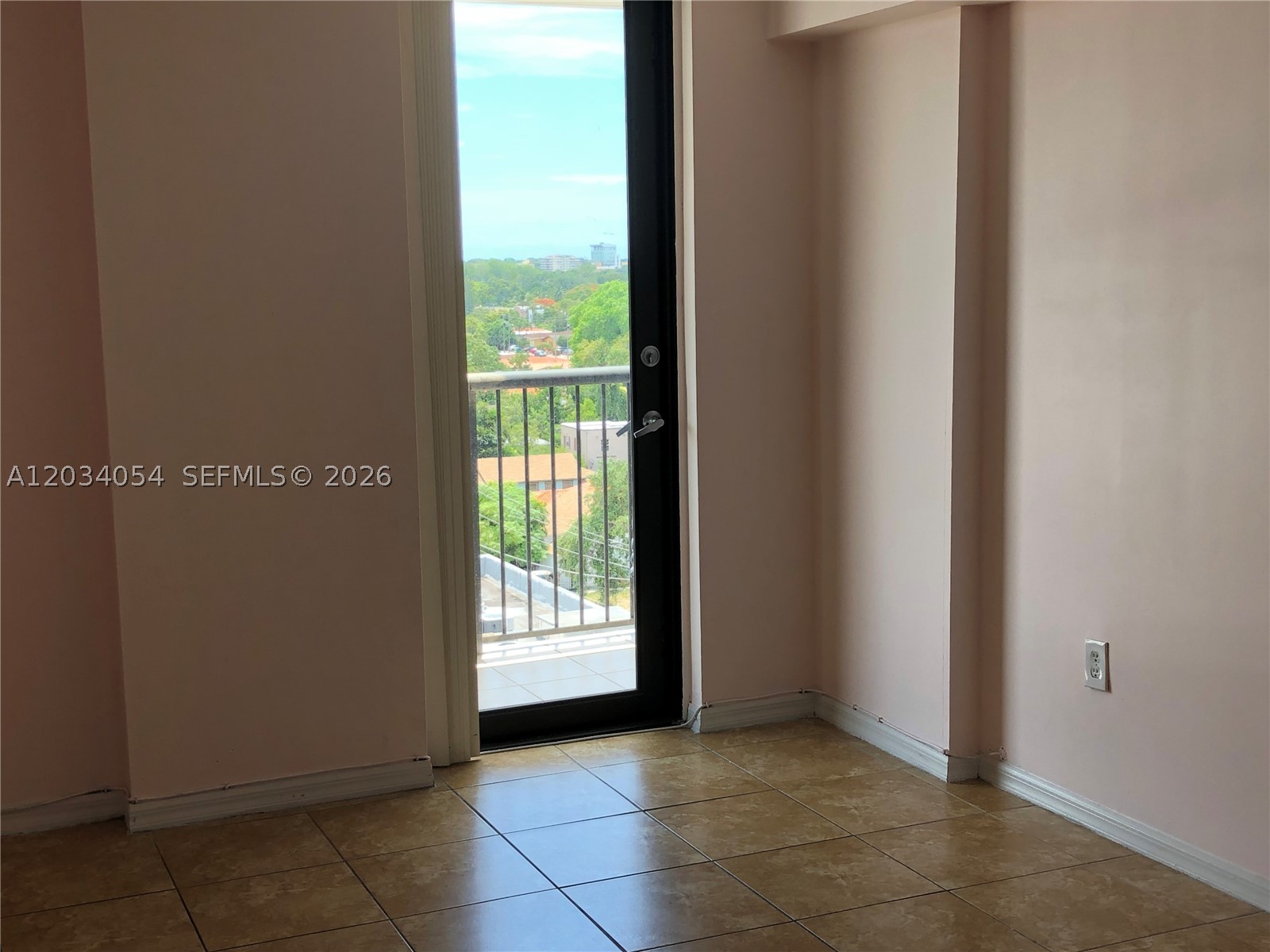 CORAL POINTE CONDO - Residential