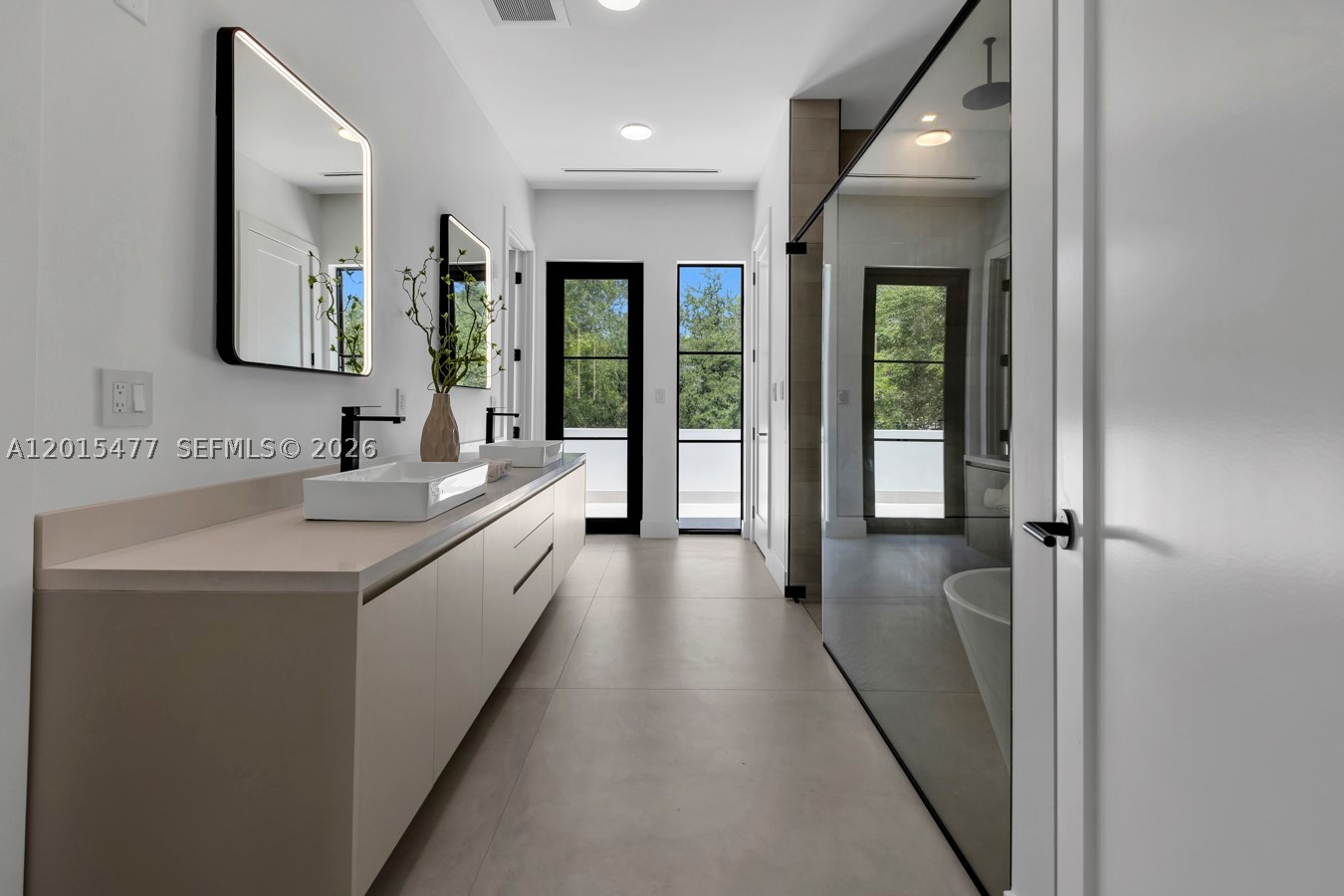 CORAL WATERWAY - Residential