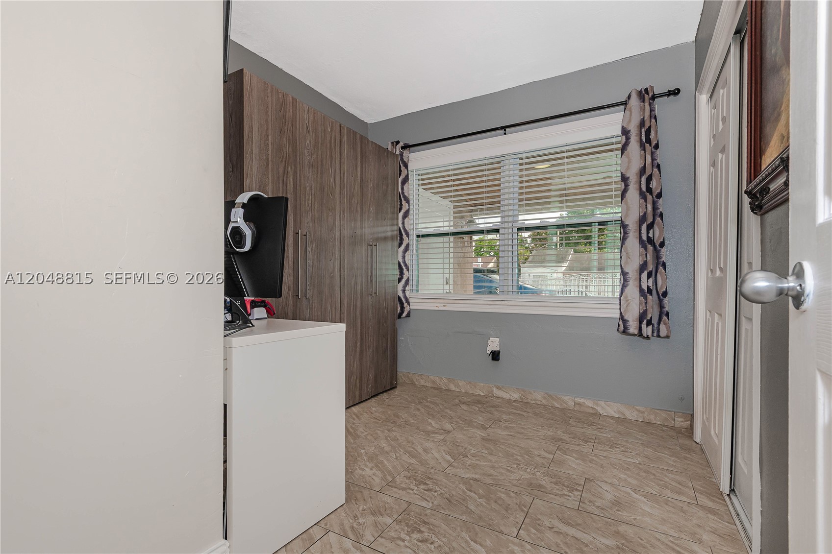 ESSEX VILLAGE-THIRD ADDIT - Residential