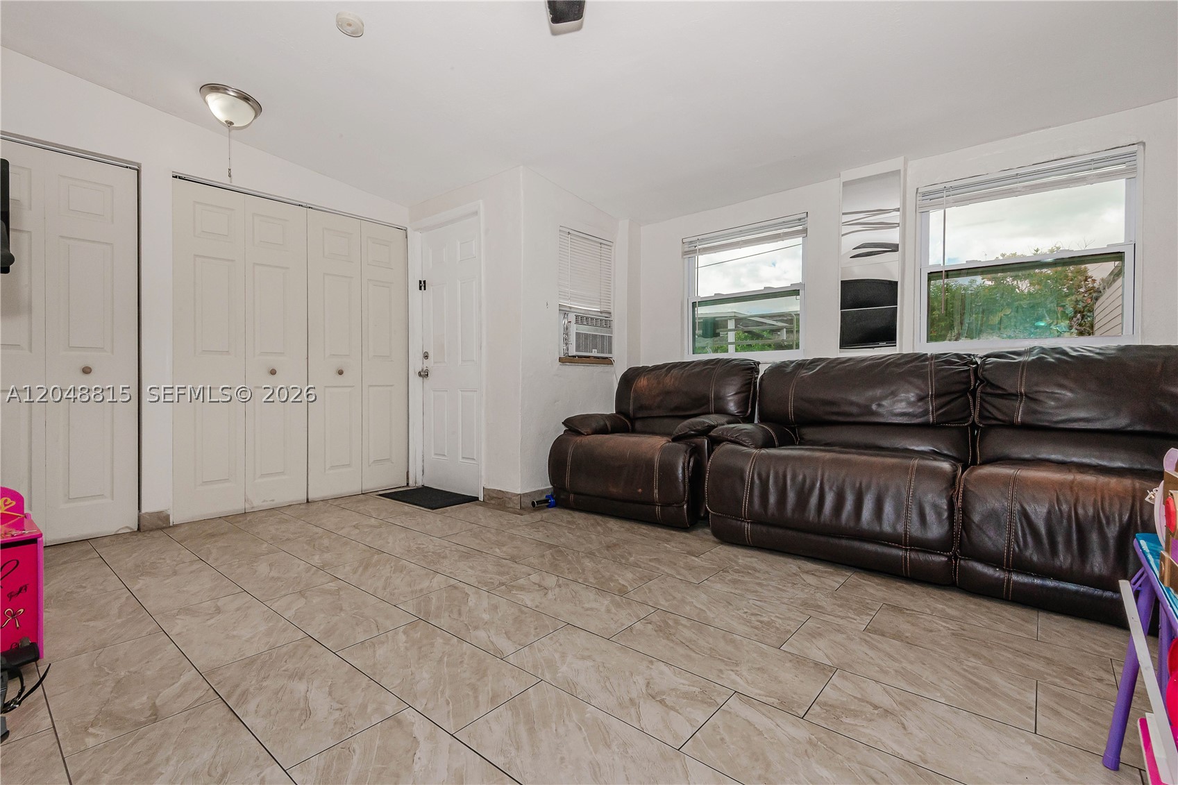 ESSEX VILLAGE-THIRD ADDIT - Residential