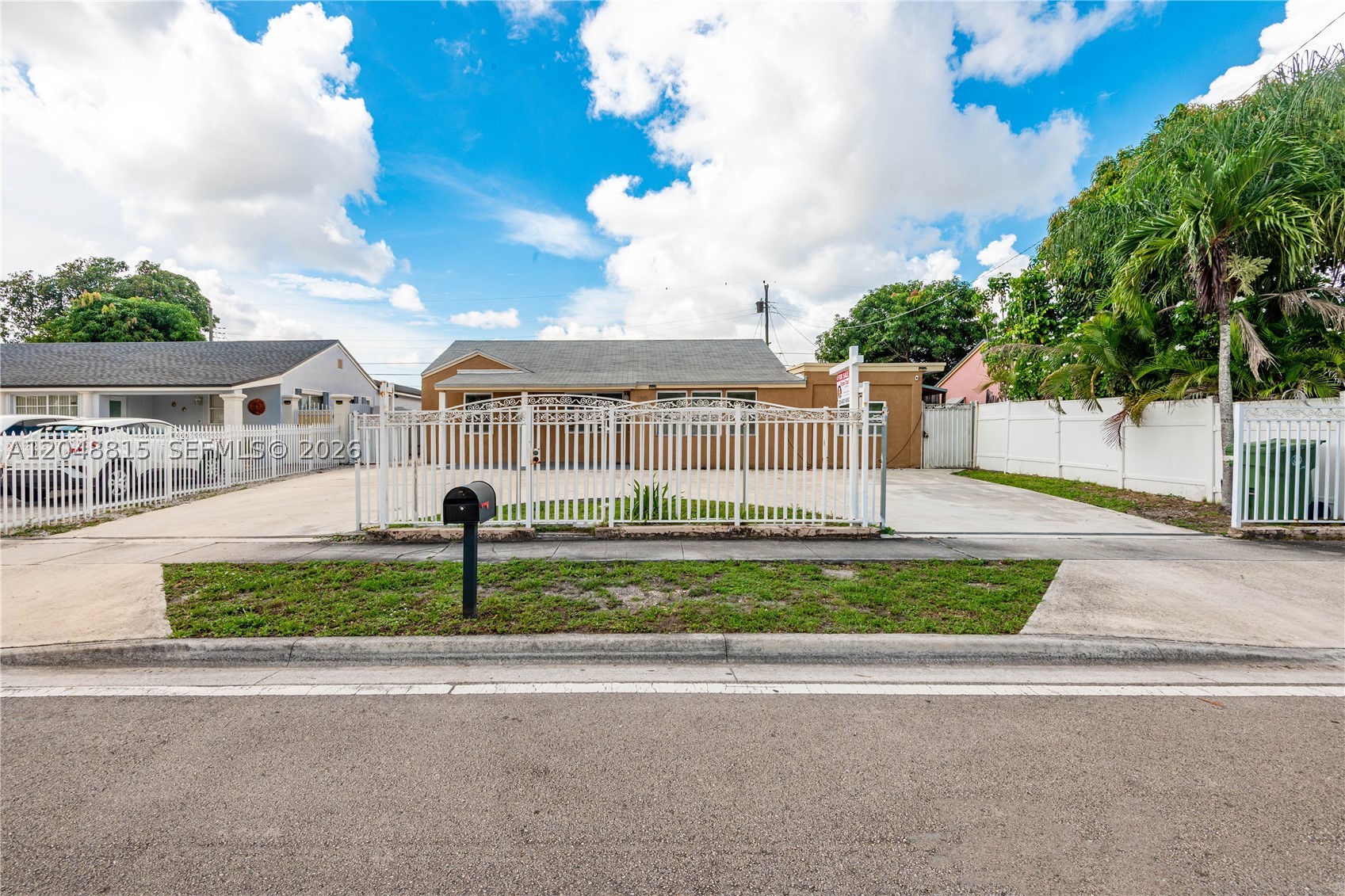 ESSEX VILLAGE-THIRD ADDIT - Residential