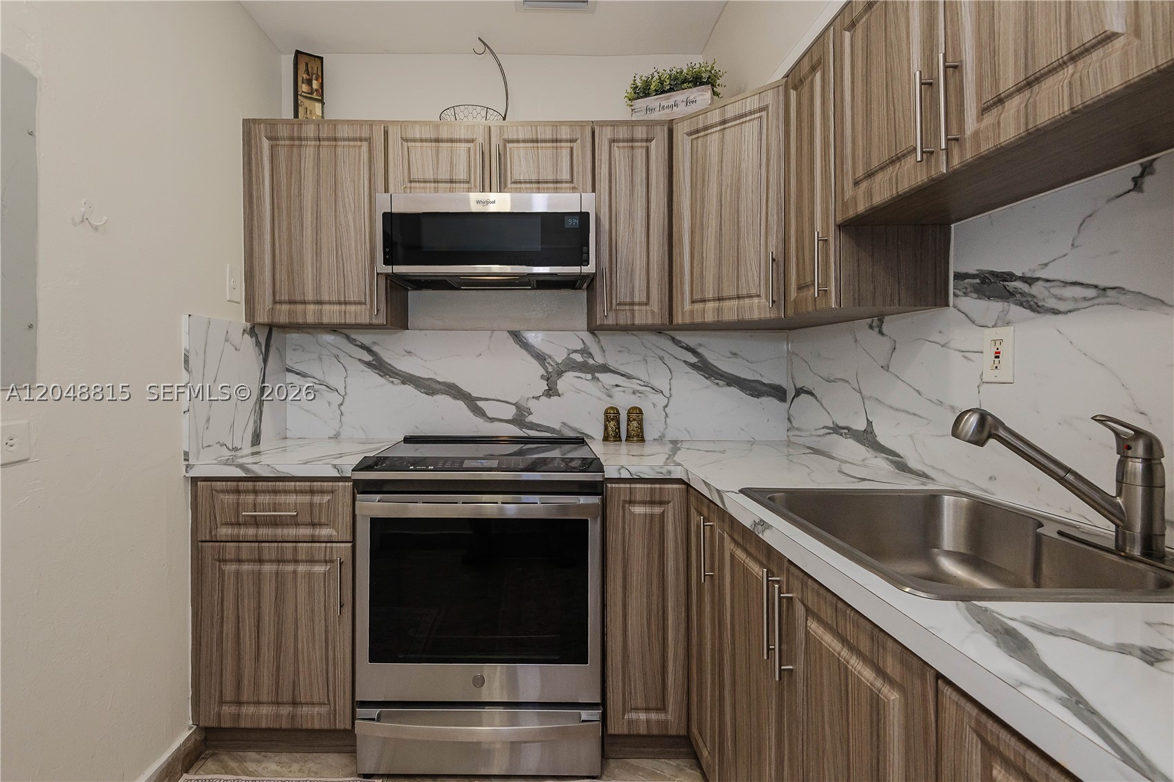 ESSEX VILLAGE-THIRD ADDIT - Residential