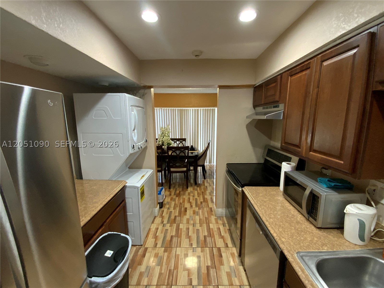 HABITAT II PHASE IV CONDO - Residential Lease