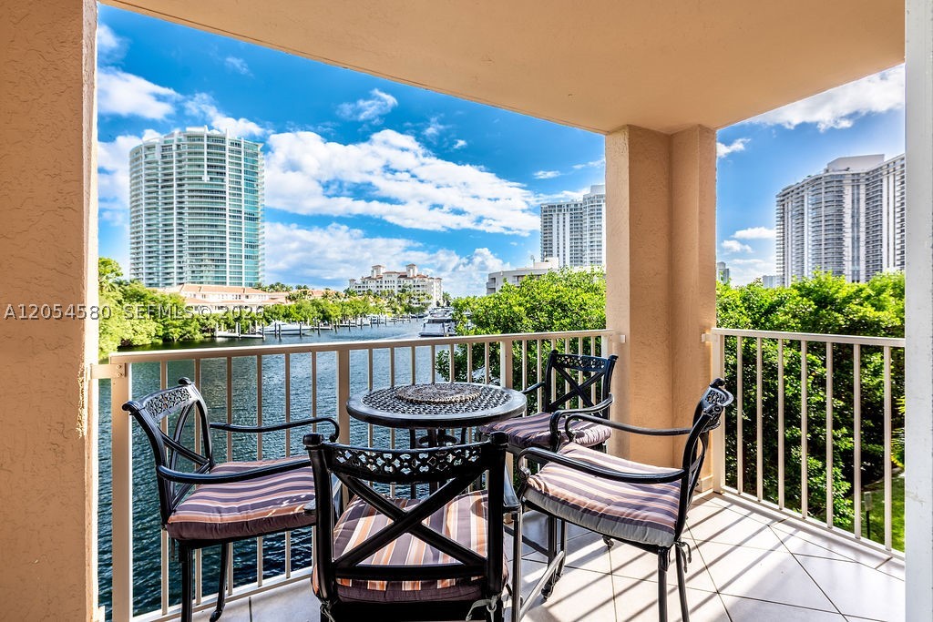 VAILABLE FROM FEB 1 FOR 3 MONTH AND MORE. Beautifully remodeled 2-bedroom, 2-bath residence at The Yacht Club in Aventura. Bright and spacious layout, stainless steel appliances, wood floors, walk-in closets, in-unit washer and dryer, and nice big balcony with stunning Intracoastal views. Resort-style gated community with heated pool, fitness center, tennis and racquetball courts, BBQ area, marina deck, playground, and more. Can be rented for 1 year, for 6 month, minimum is 3​​‌​​​​‌​‌​​​‌‌​​​‌‌‌​​‌​​‌‌​​​​ month