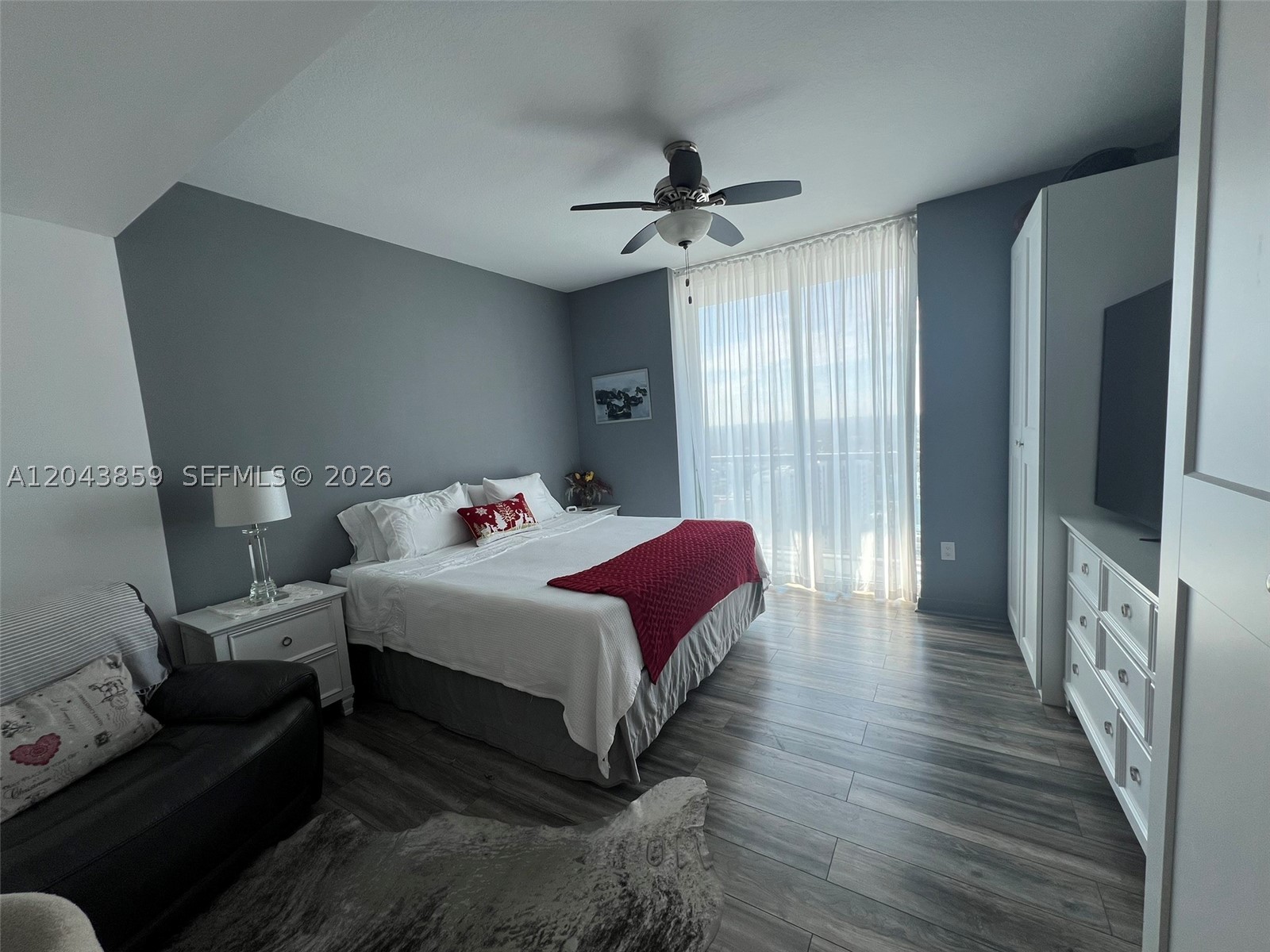 THE AXIS ON BRICKELL II C - Residential