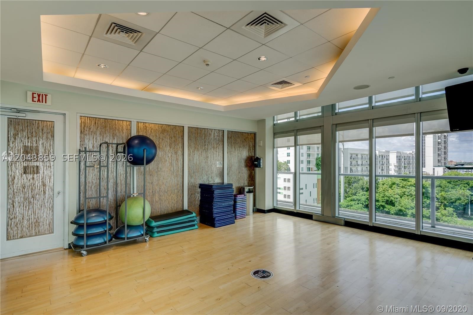 THE AXIS ON BRICKELL II C - Residential