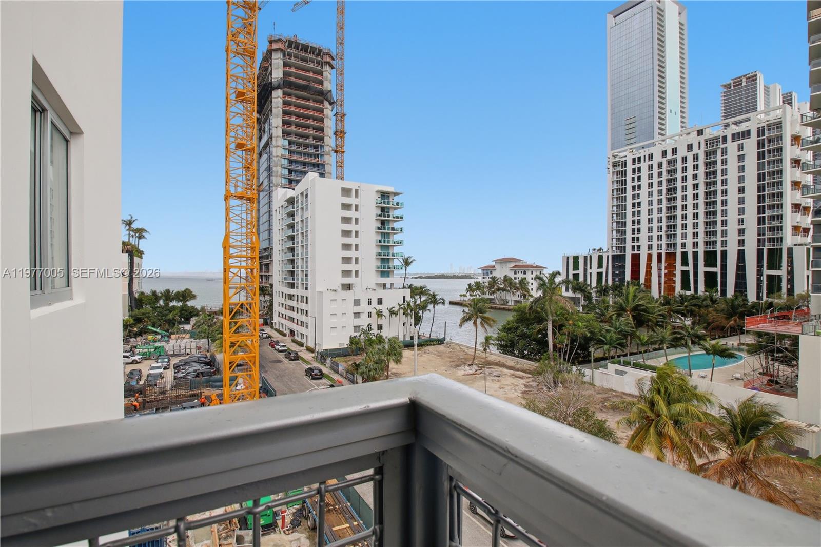 EMILIA CONDO - Residential