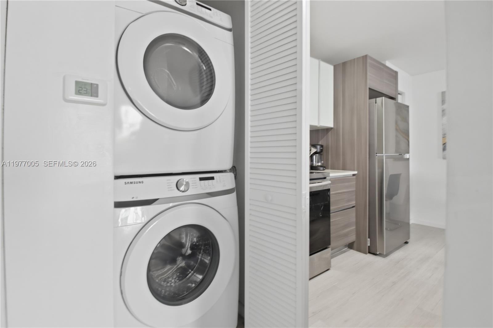 EMILIA CONDO - Residential