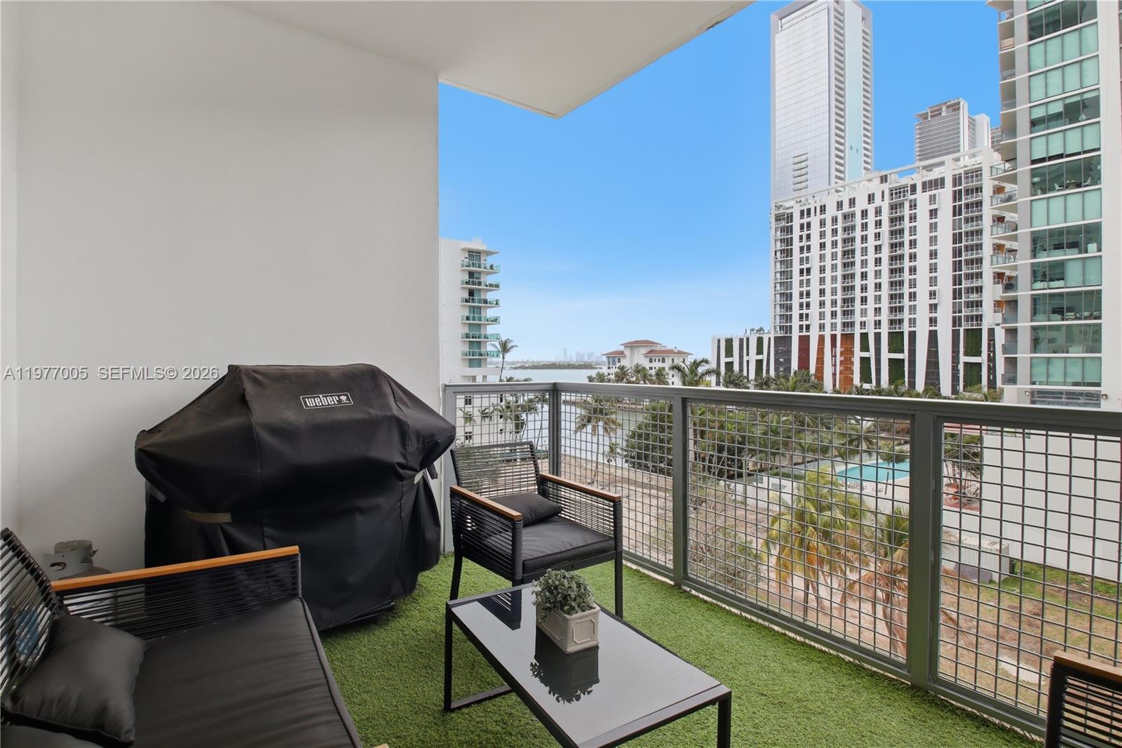 EMILIA CONDO - Residential