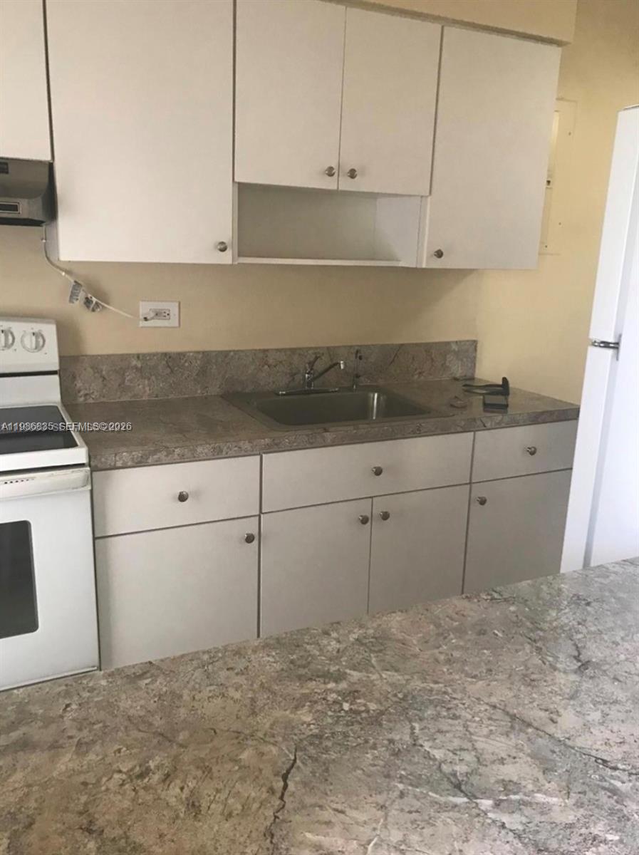 PRESTIGE APTS INC CO-OP - Residential