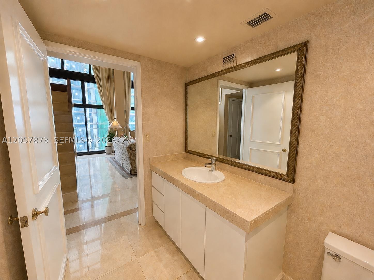 BRICKELL PLACE CONDO - Residential